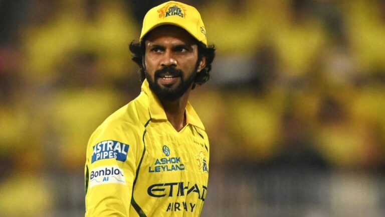 Ruturaj Gaikwad’s CSK Captaincy Future: Is Sanju Samson the Successor?