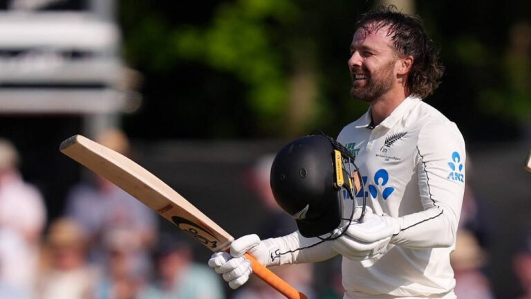 Blundell, Foxcroft and Smith give New Zealand vice-grip on Ireland Test – Nathan Smith Dominates as New Zealand Take Control Against Ireland