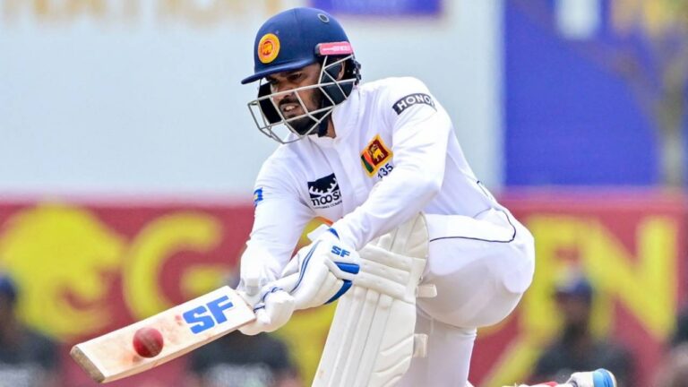 Dhananjaya 79* steadies Sri Lanka after middle-order wobble