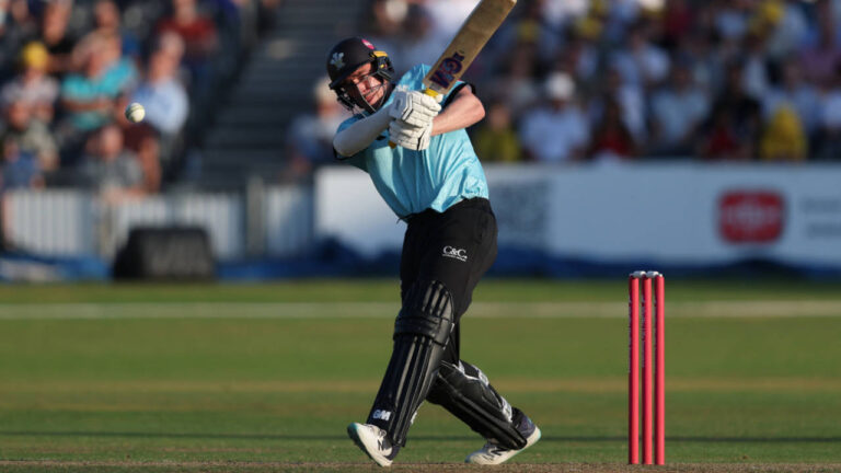 Dan Lawrence 94* in vain as Hampshire hold of Surrey charge in Vitality Blast thriller