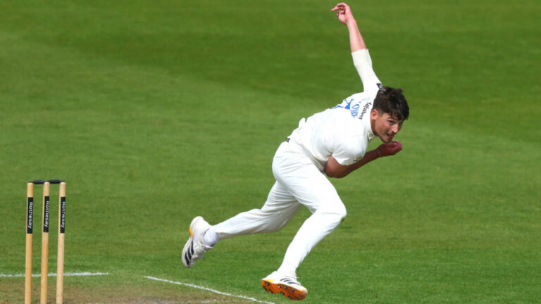 England call up Henry Crocombe as Ollie Robinson cover ahead of The Oval