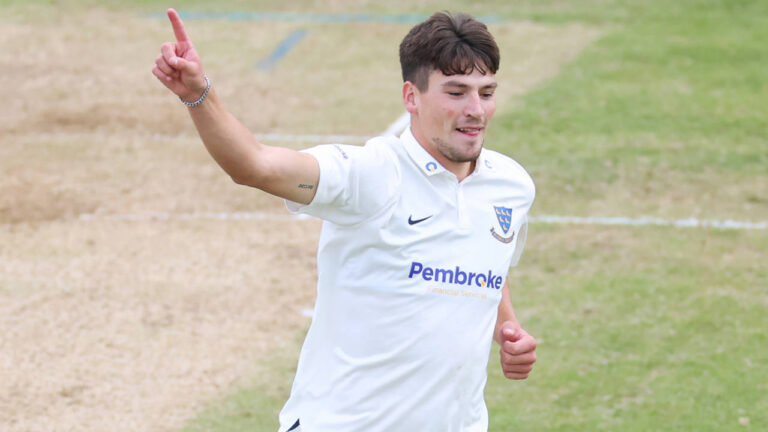 Crocombe to join Surrey from 2027 as Sussex exodus continues