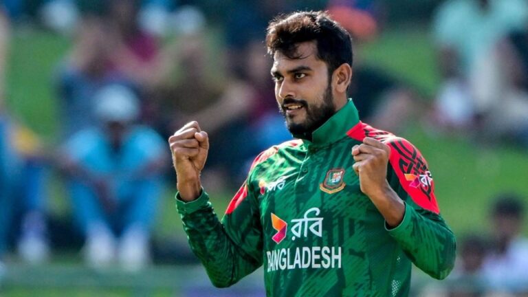 Bangladesh bowl against Zimbabwe under slightly overcast skies in Harare