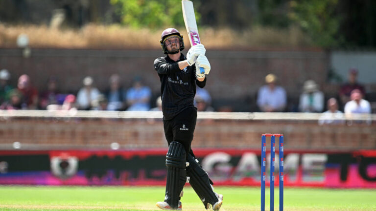 Goldsworthy century, Theedom’s four tames Bears in commanding win