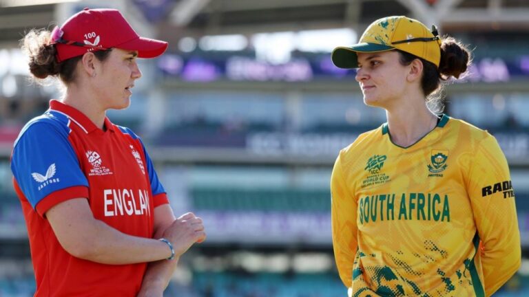 South Africa bowl and bring in Sune Luus against England