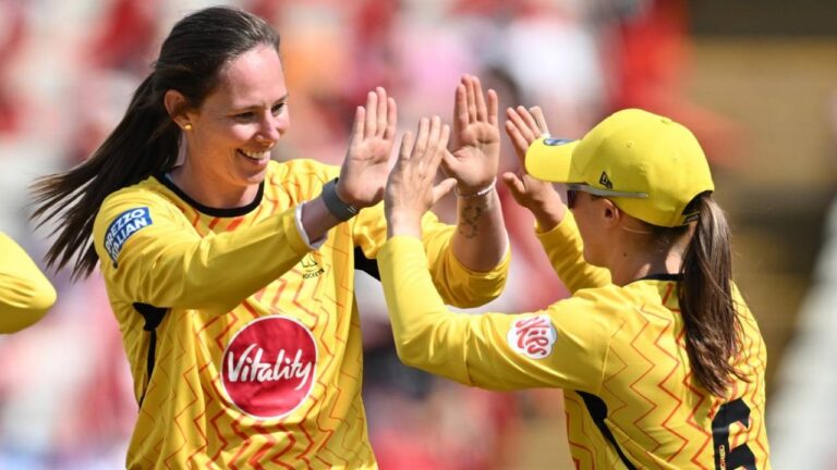 Trent Rockets ease to win after downing Birmingham Phoenix for 64