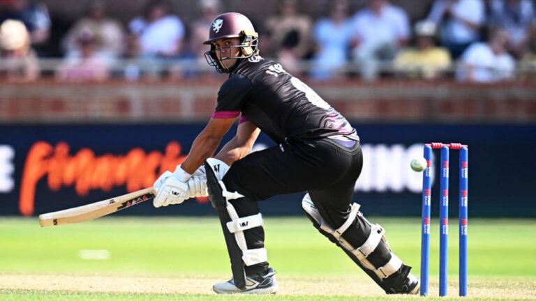 Thomas Drives Somerset as van Buuren Fights in Vain: One-Day Cup Victory