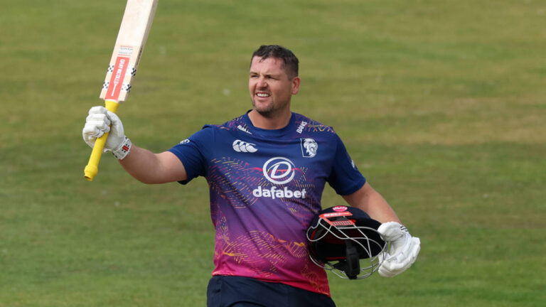 Joe Cracknell, Naavya Sharma guide Middlesex win as Durham lose Emilio Gay to in