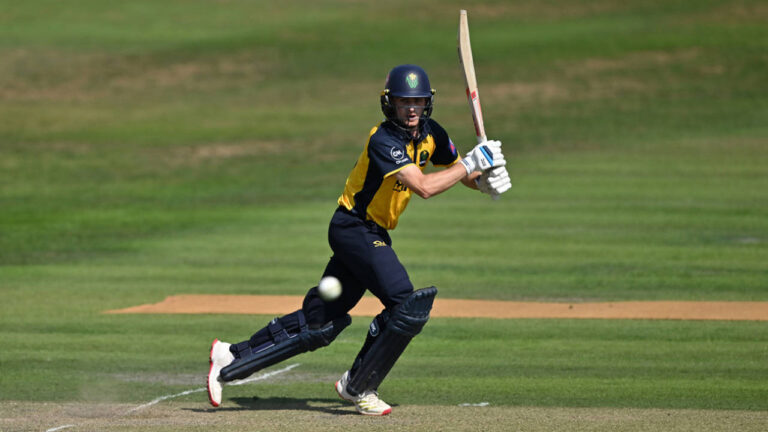 Andy Gorvin Clinches Thriller for Glamorgan in Dramatic One-Day Cup Victory
