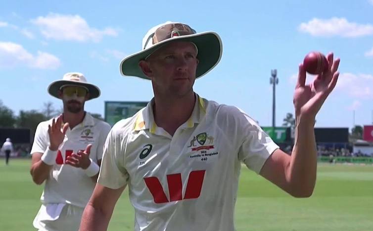 3 Active Australian Bowlers With 300 or More Test Wickets